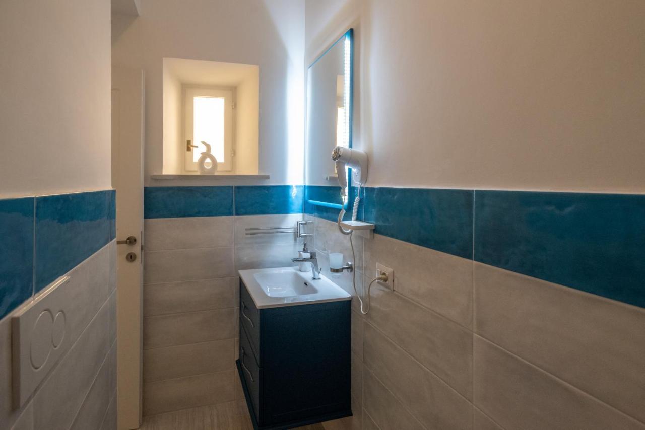 Room With Independent Entrance - Termini/Aquarium Rome Buitenkant foto